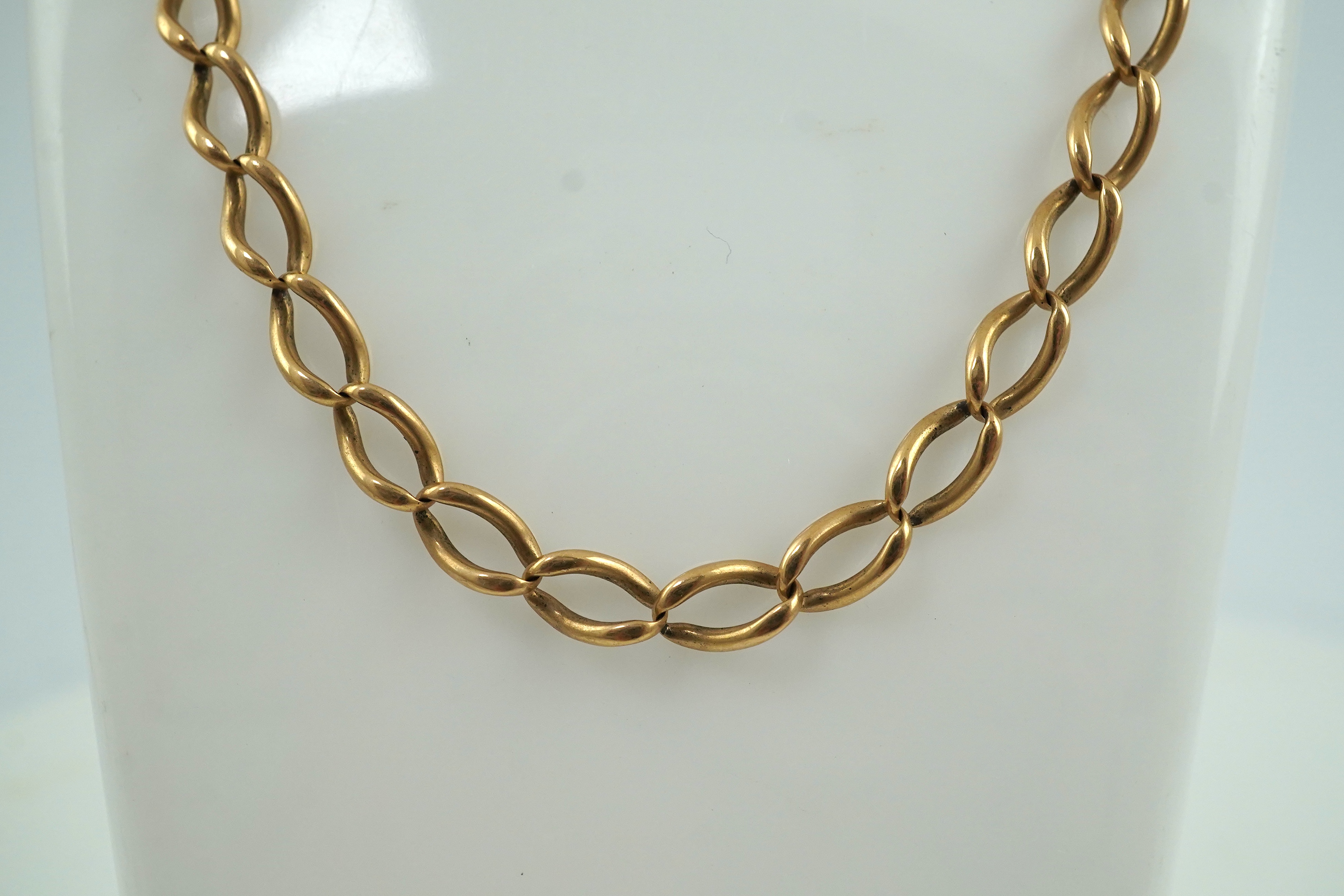 An Edwardian gold Albert chain, early 20th century